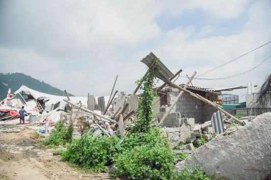 南安市石井鎮(zhèn)“重拳出擊”：取締“三無(wú)”石材加工廠，拆除面積總計(jì)1670平方米