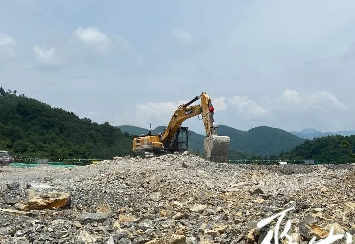 重慶巫山縣副縣長陳恭福率隊開展露天非煤礦山安全生產(chǎn)監(jiān)督檢查