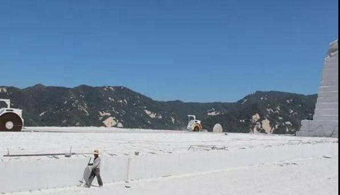 湖北隨州黃金麻花崗巖礦山