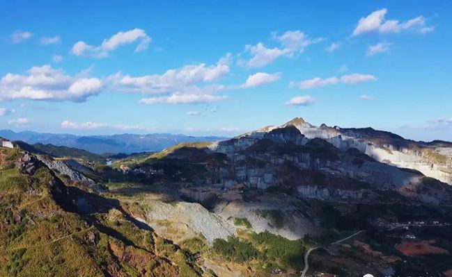 圖賞封礦后的福建最大石材礦山——長泰吳田山！